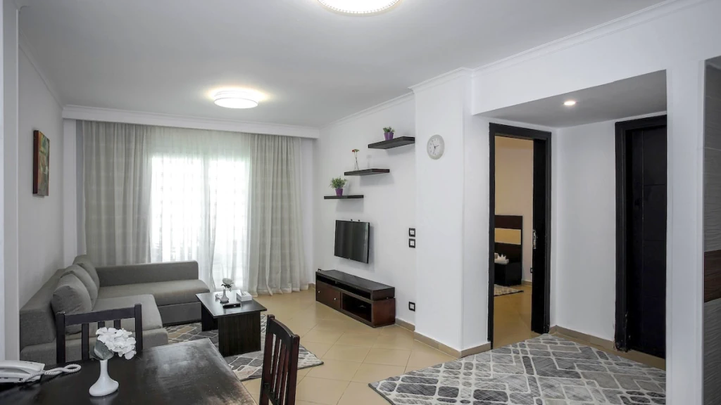 الفندق إيليت ريزيدنس تيوليب ريزورت - العين السخنة